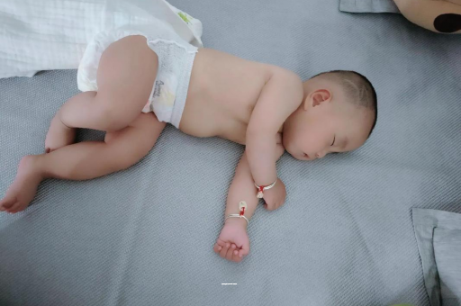 霸州孕妇肚子一跳一跳